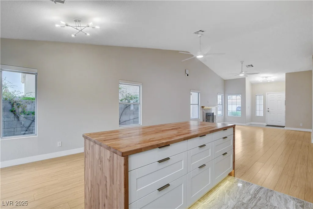1258 Silver Perch, Las Vegas, NV 89123