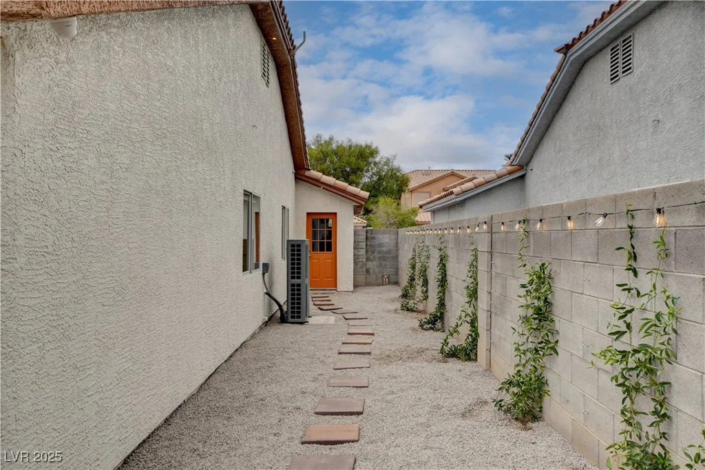 1258 Silver Perch, Las Vegas, NV 89123