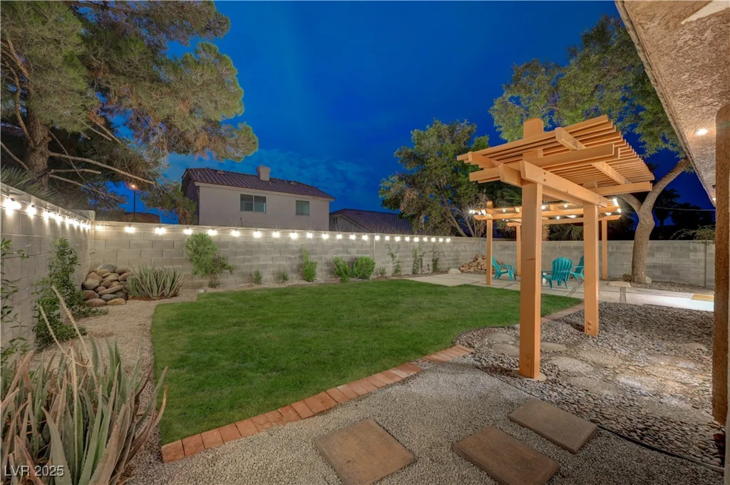 1258 Silver Perch, Las Vegas, NV 89123