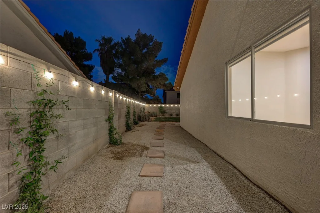 1258 Silver Perch, Las Vegas, NV 89123