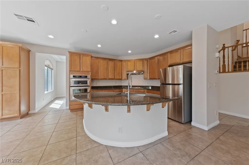 8228 Seven Falls, North Las Vegas, NV 89085