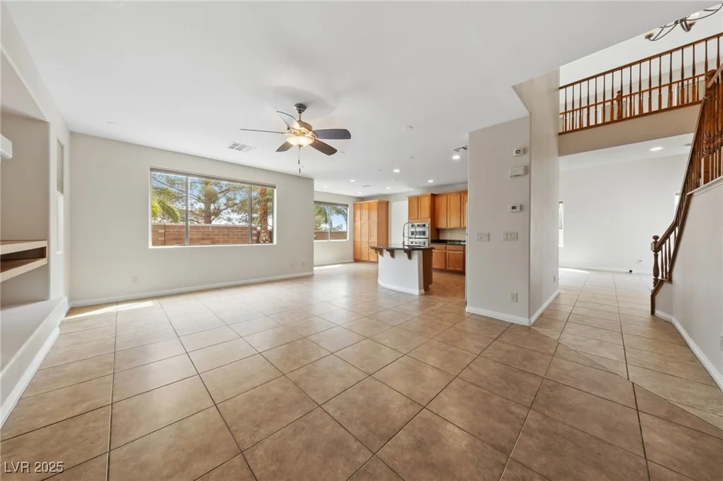 8228 Seven Falls, North Las Vegas, NV 89085