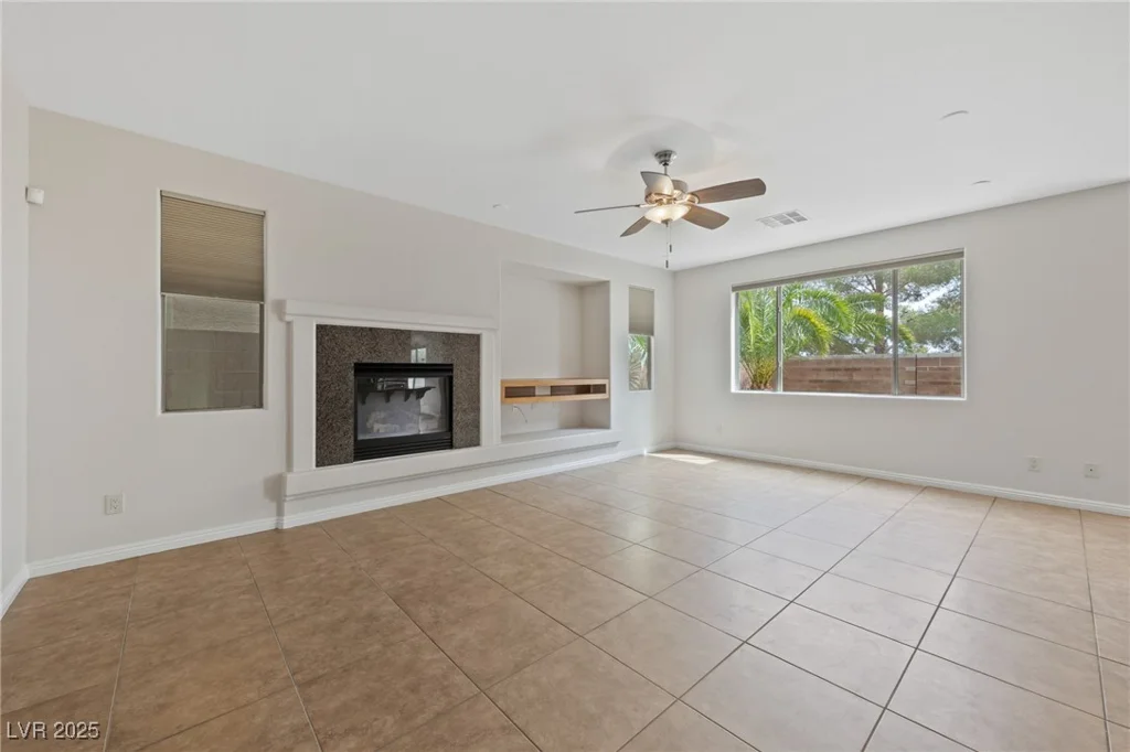 8228 Seven Falls, North Las Vegas, NV 89085