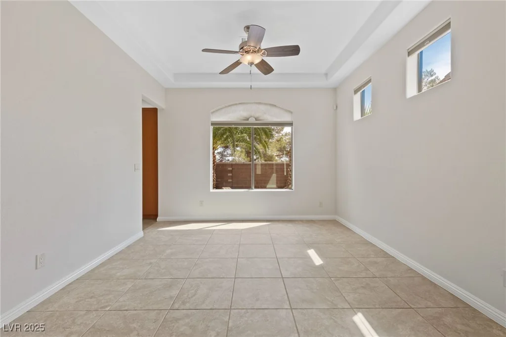 8228 Seven Falls, North Las Vegas, NV 89085