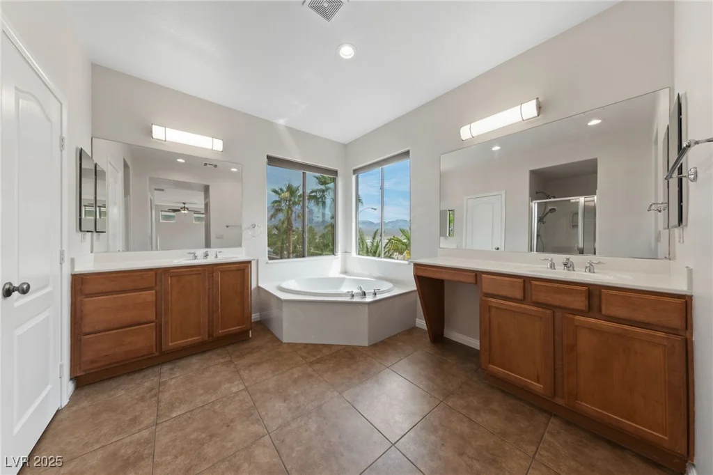 8228 Seven Falls, North Las Vegas, NV 89085