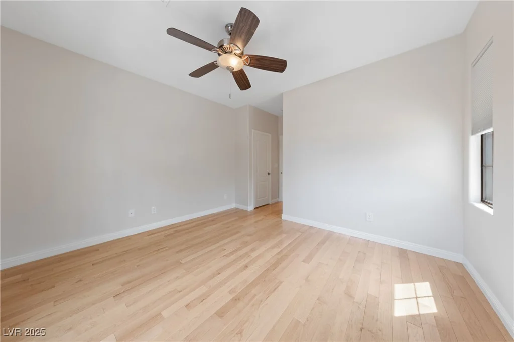 8228 Seven Falls, North Las Vegas, NV 89085