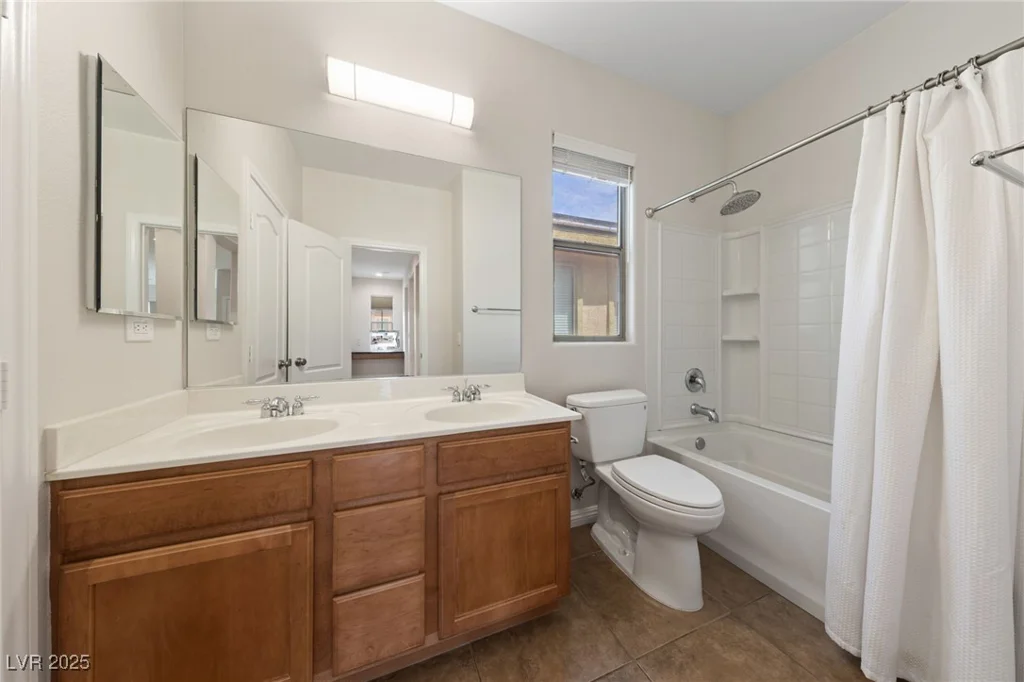 8228 Seven Falls, North Las Vegas, NV 89085