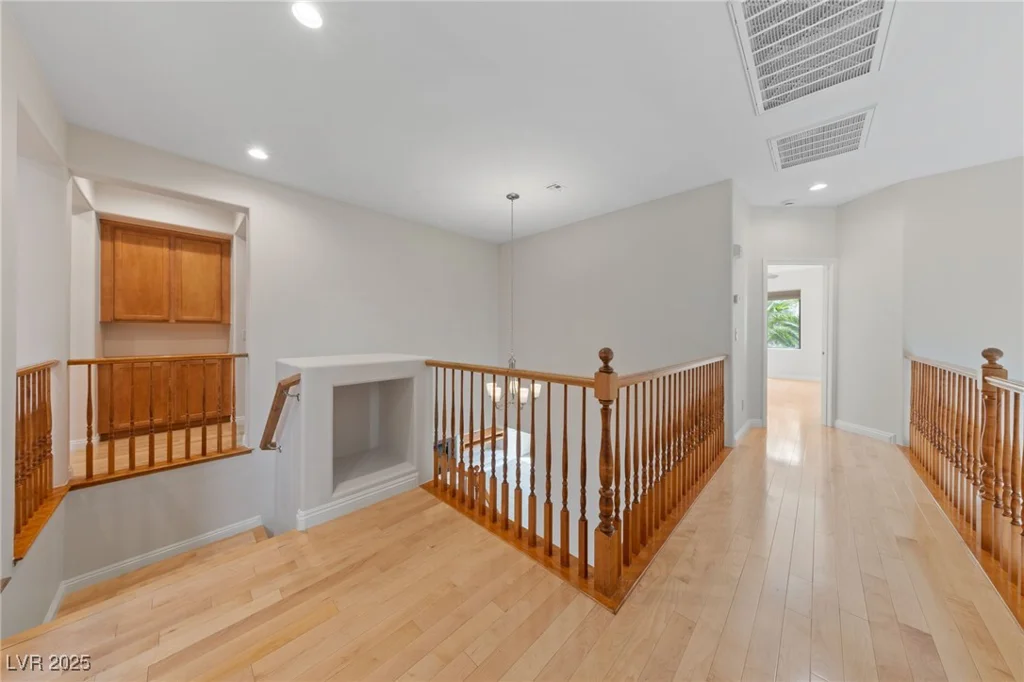 8228 Seven Falls, North Las Vegas, NV 89085