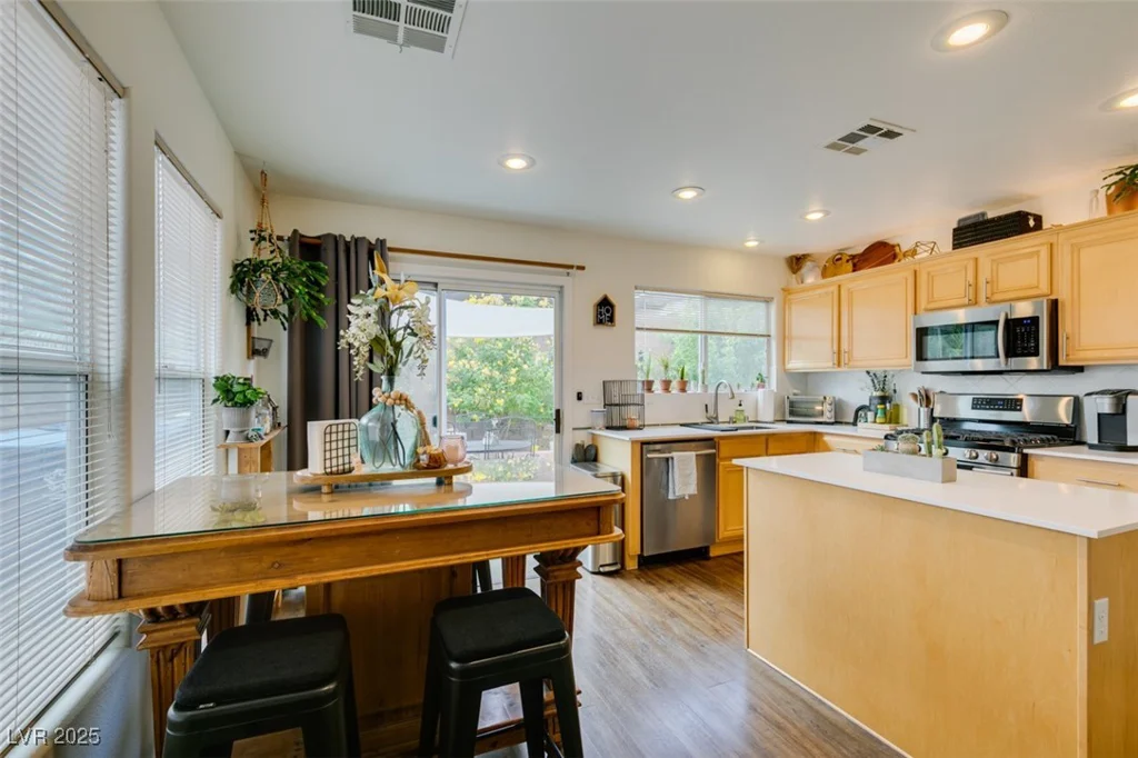 3045 Leonetti, Las Vegas, NV 89141