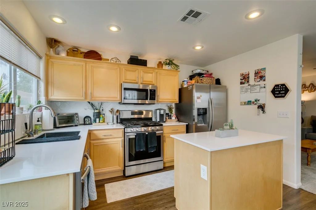 3045 Leonetti, Las Vegas, NV 89141