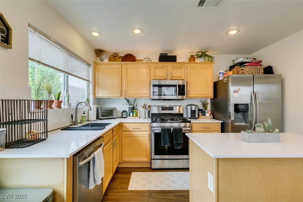 3045 Leonetti, Las Vegas, NV 89141