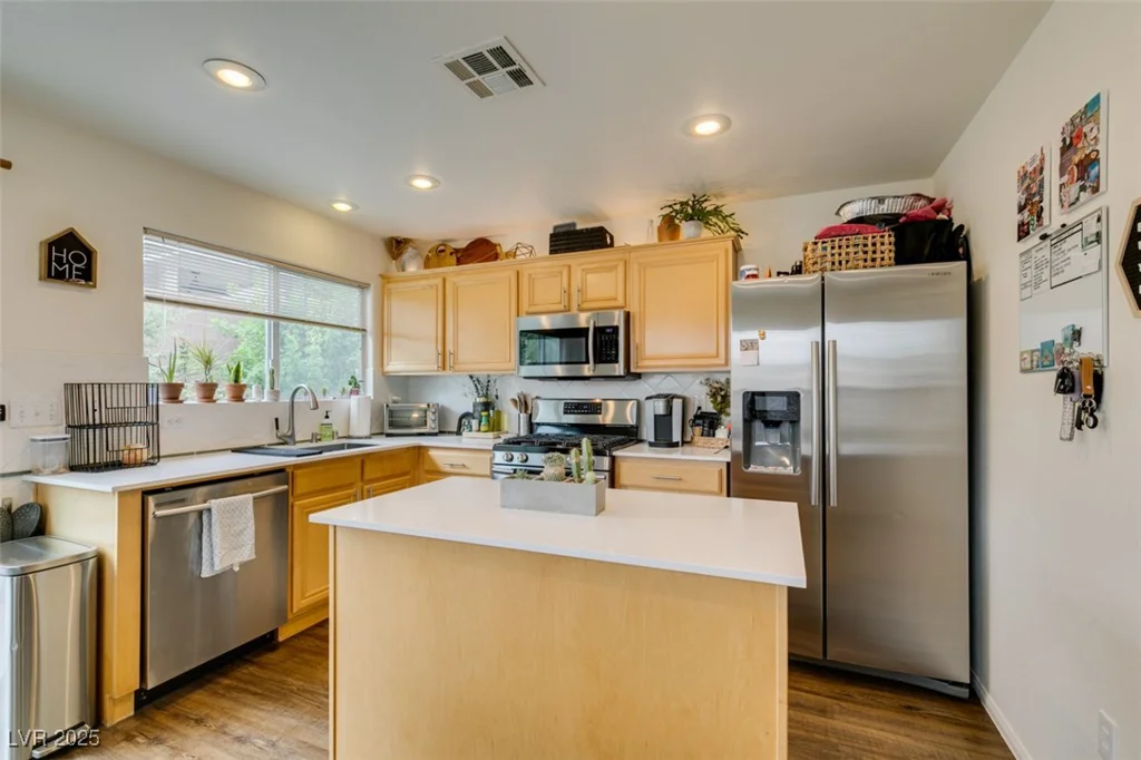 3045 Leonetti, Las Vegas, NV 89141