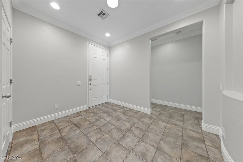 6438 Boatbill, North Las Vegas, NV 89084