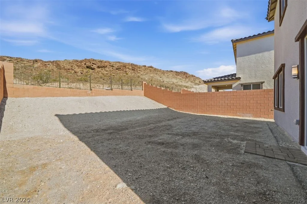 50 Via Montoro, Henderson, NV 89011