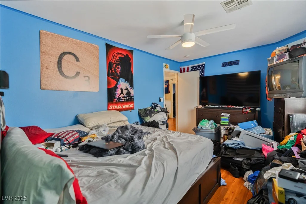 2702 Cottonwillow, Las Vegas, NV 89135