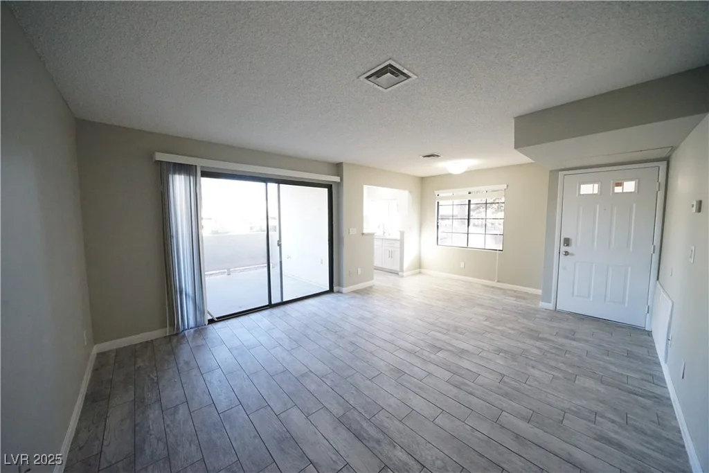 4896 Nara Vista, Las Vegas, NV 89103