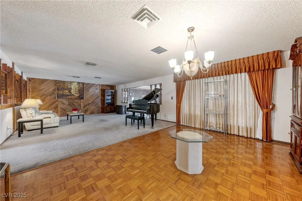 6865 Coley, Las Vegas, NV 89146