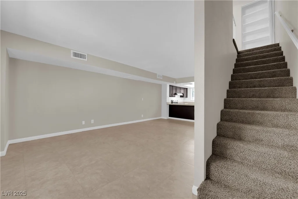 6299 Washington, Las Vegas, NV 89107
