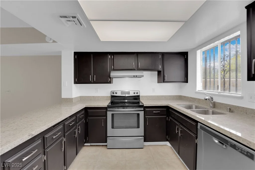 6299 Washington, Las Vegas, NV 89107