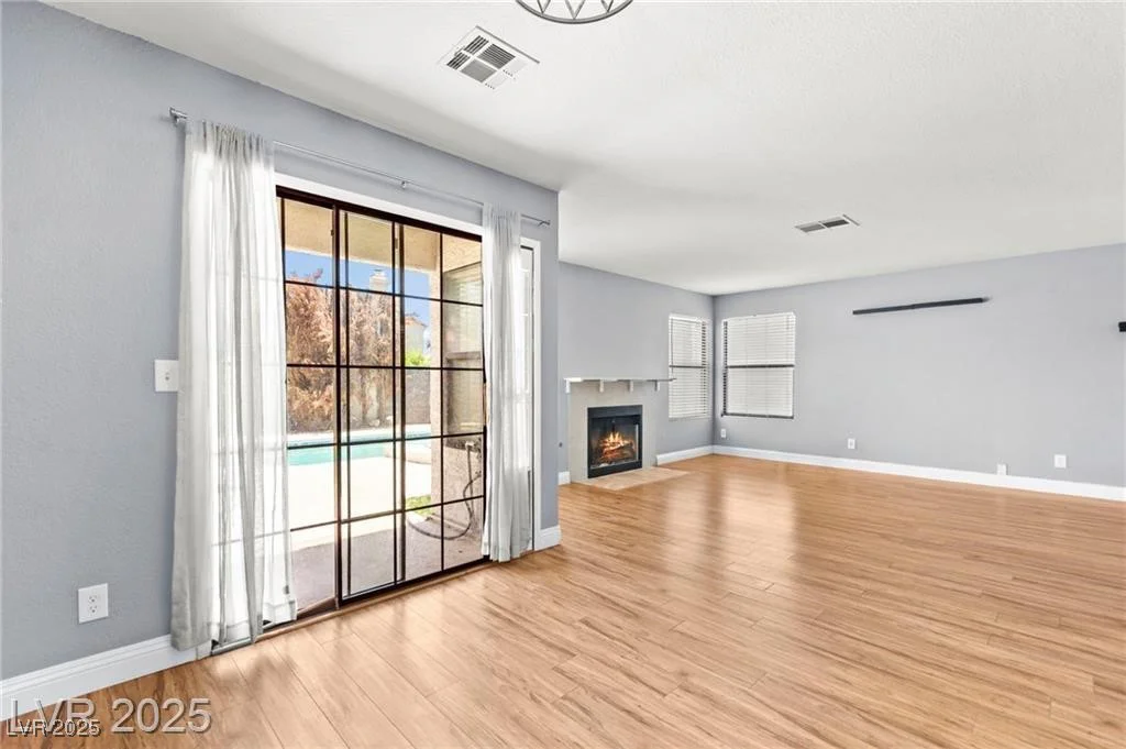 2062 Club Crest, Henderson, NV 89014