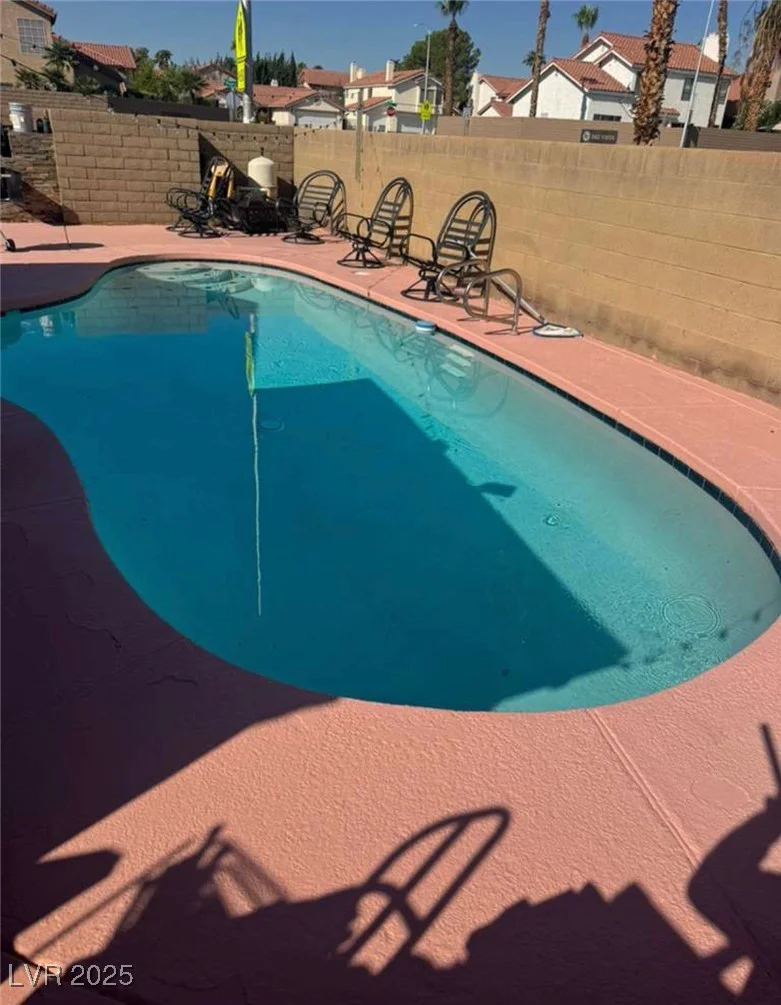4691 Hutchinson, Las Vegas, NV 89147