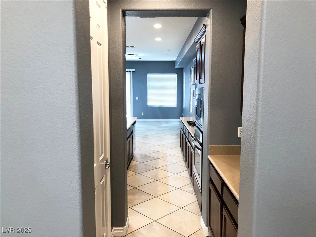1885 Cape Cod Landing, Las Vegas, NV 89135