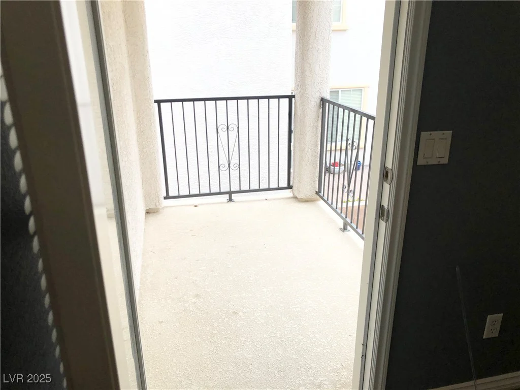 1885 Cape Cod Landing, Las Vegas, NV 89135