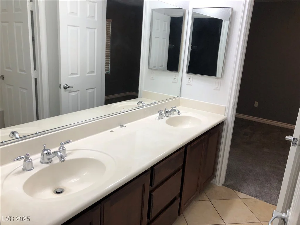 1885 Cape Cod Landing, Las Vegas, NV 89135