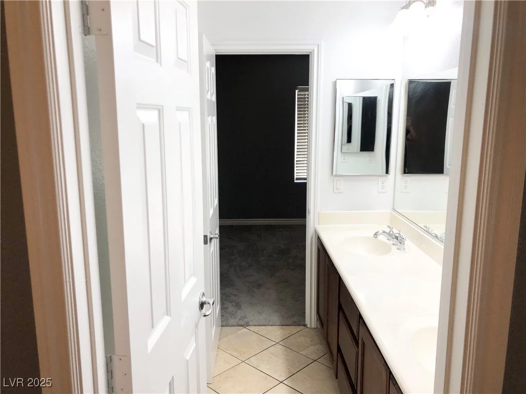 1885 Cape Cod Landing, Las Vegas, NV 89135