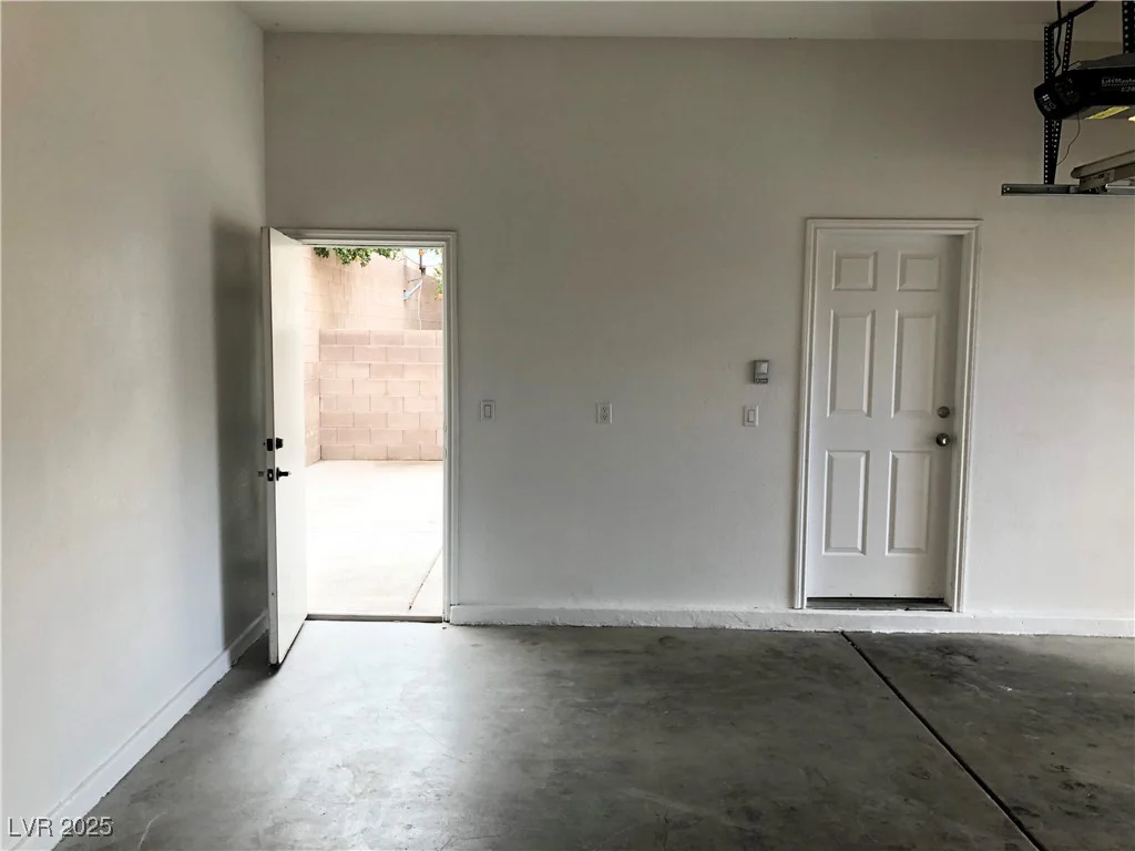 1885 Cape Cod Landing, Las Vegas, NV 89135
