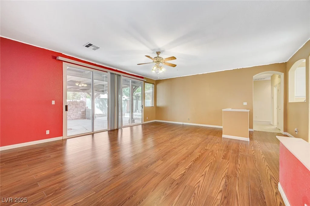 6325 Giant Oak, North Las Vegas, NV 89084