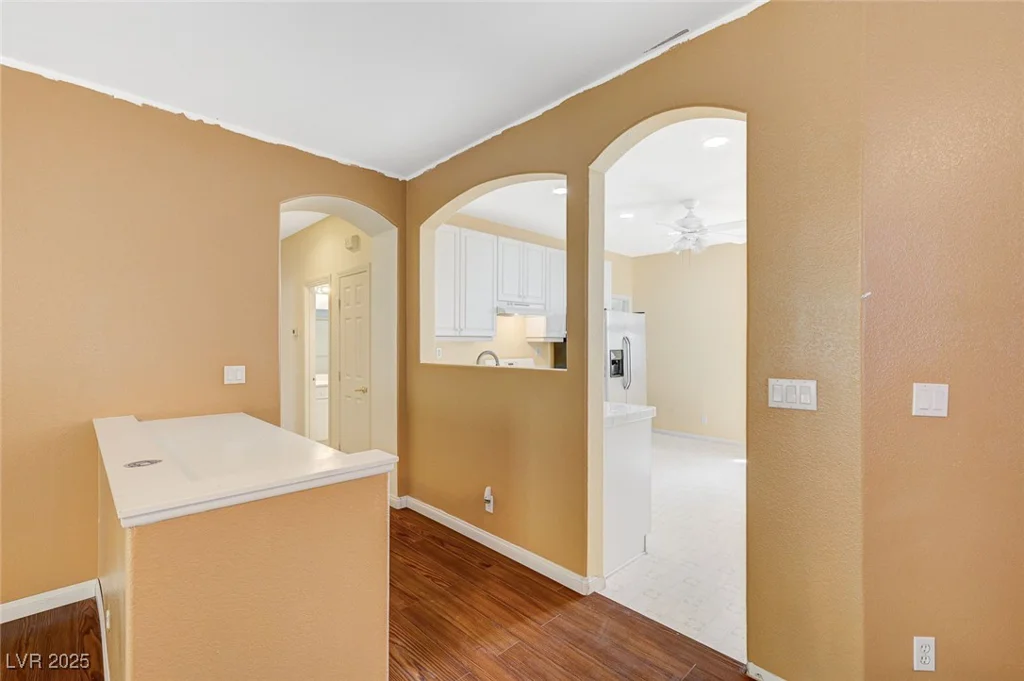 6325 Giant Oak, North Las Vegas, NV 89084