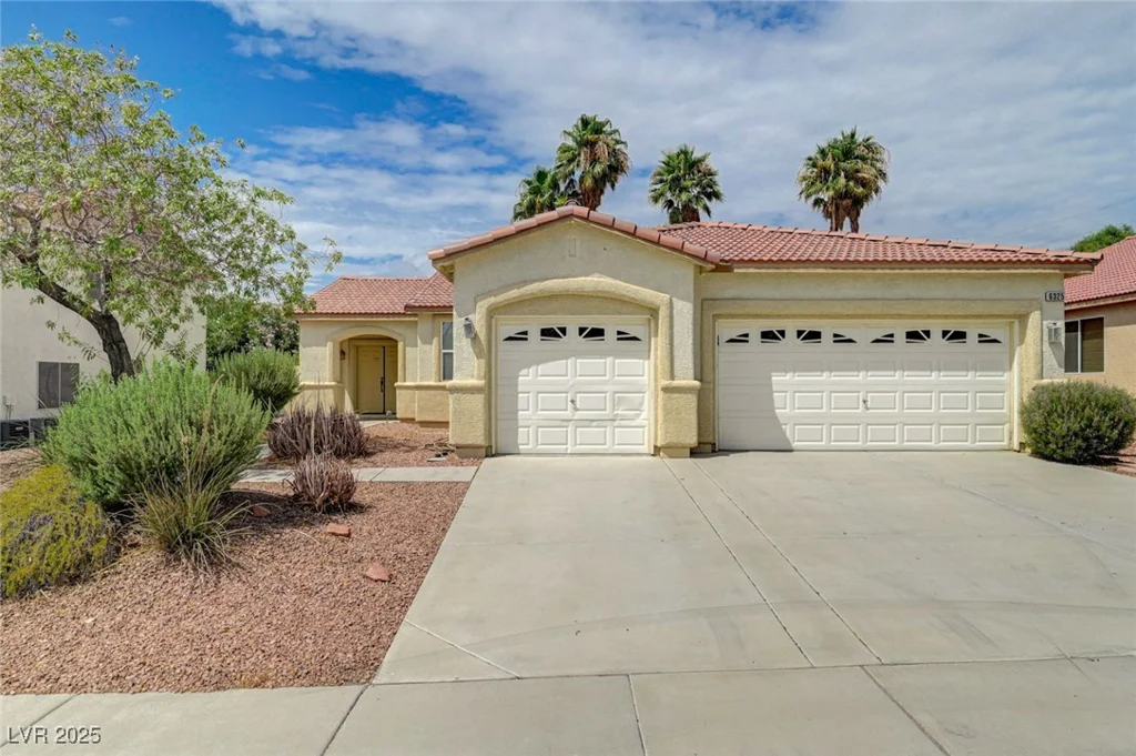6325 Giant Oak, North Las Vegas, NV 89084