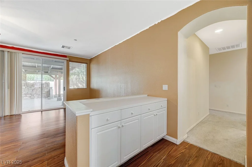 6325 Giant Oak, North Las Vegas, NV 89084