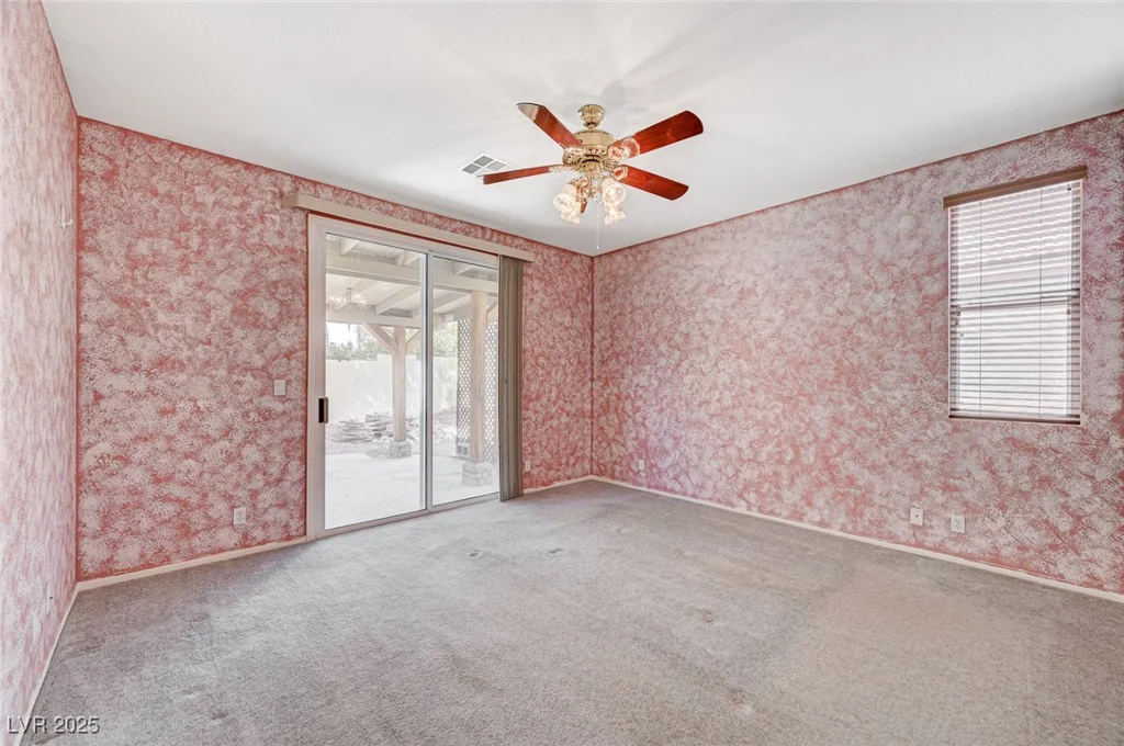 6325 Giant Oak, North Las Vegas, NV 89084