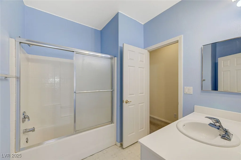 6325 Giant Oak, North Las Vegas, NV 89084
