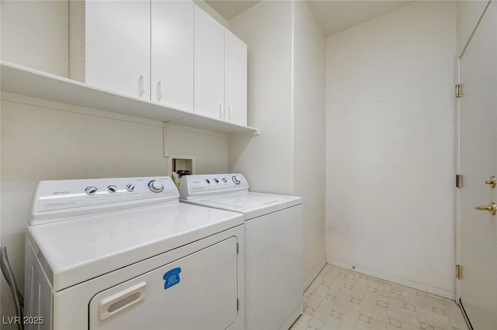 6325 Giant Oak, North Las Vegas, NV 89084