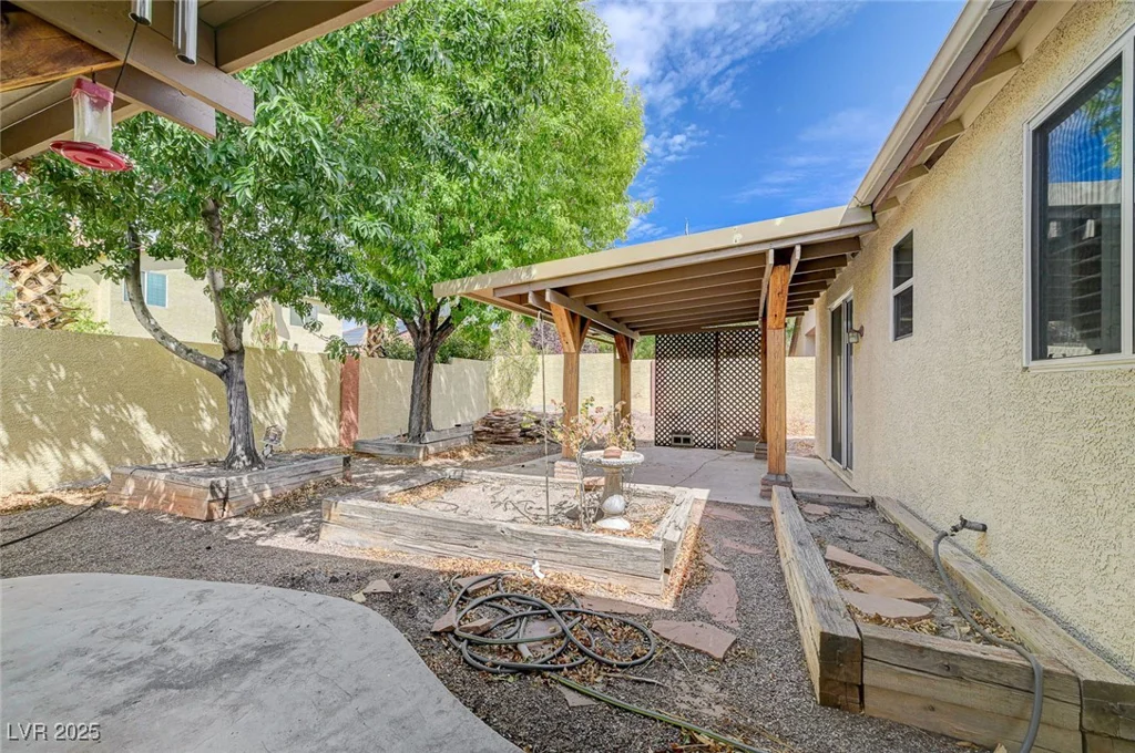 6325 Giant Oak, North Las Vegas, NV 89084