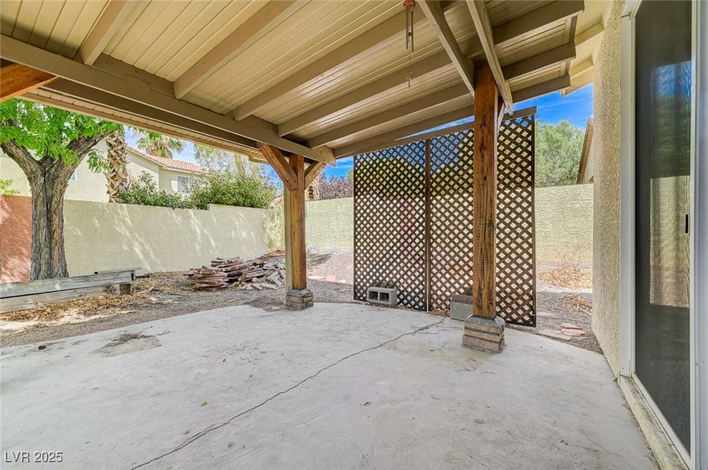 6325 Giant Oak, North Las Vegas, NV 89084