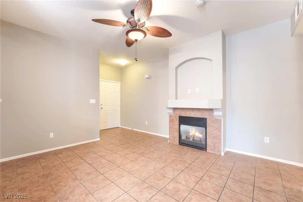 9050 Warm Springs, Las Vegas, NV 89148