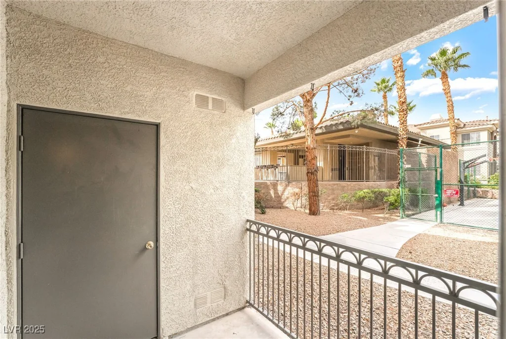 9050 Warm Springs, Las Vegas, NV 89148