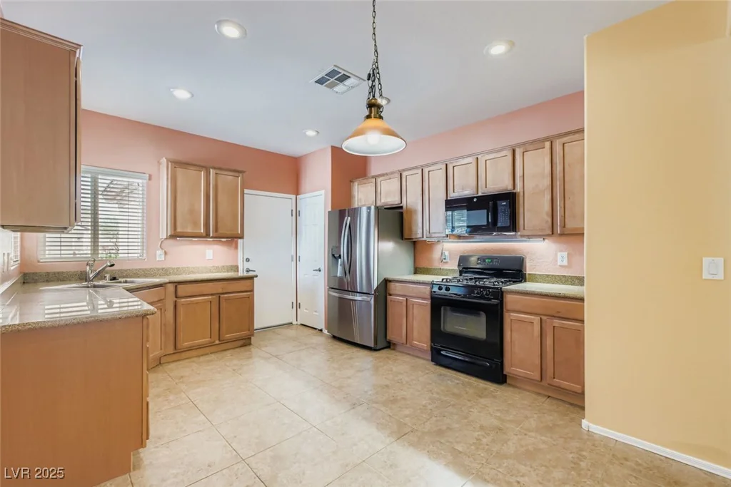7609 Wingspread, North Las Vegas, NV 89084