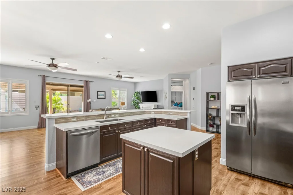 64 Chateau Whistler, Las Vegas, NV 89148