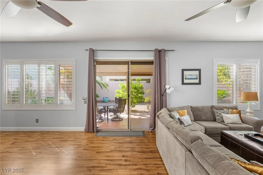 64 Chateau Whistler, Las Vegas, NV 89148