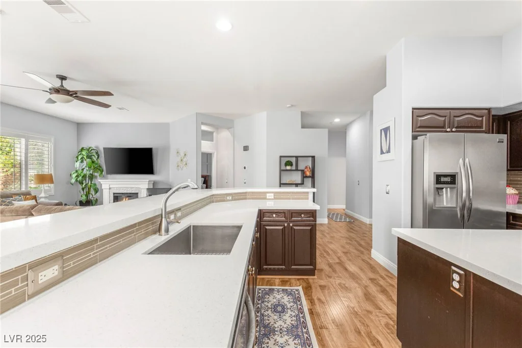 64 Chateau Whistler, Las Vegas, NV 89148