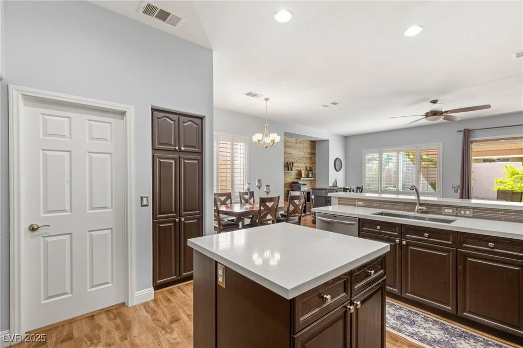 64 Chateau Whistler, Las Vegas, NV 89148