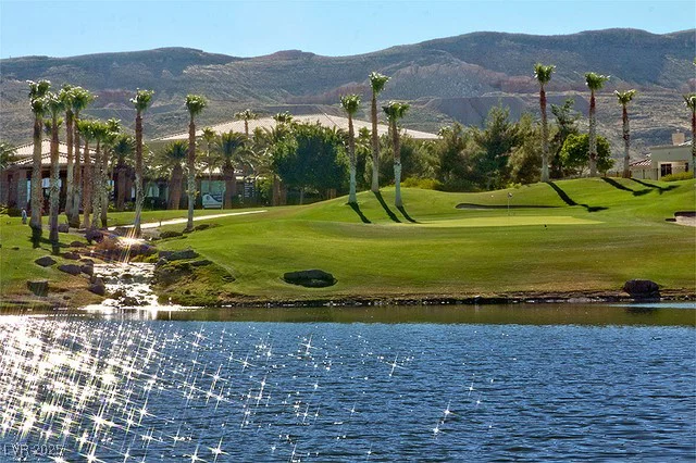 64 Chateau Whistler, Las Vegas, NV 89148