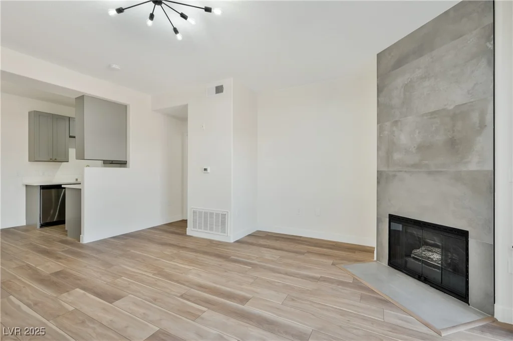 3318 Decatur, Las Vegas, NV 89130