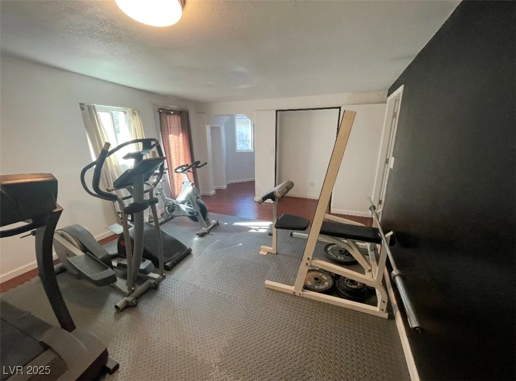 6171 Whispering Sands, Las Vegas, NV 89131