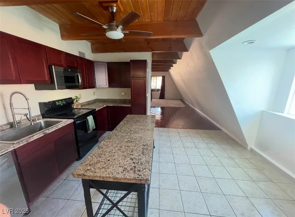 6171 Whispering Sands, Las Vegas, NV 89131